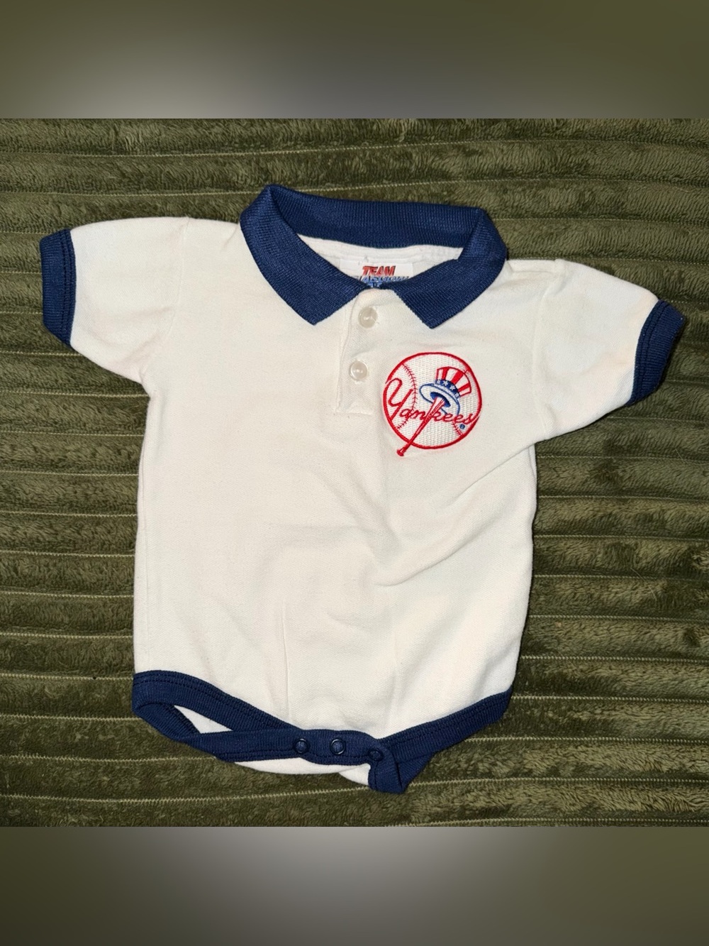 Vintage New York Yankees Baby Polo Bodysuit 12M USA Made